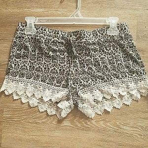 Breeze Ever Lace Shorts